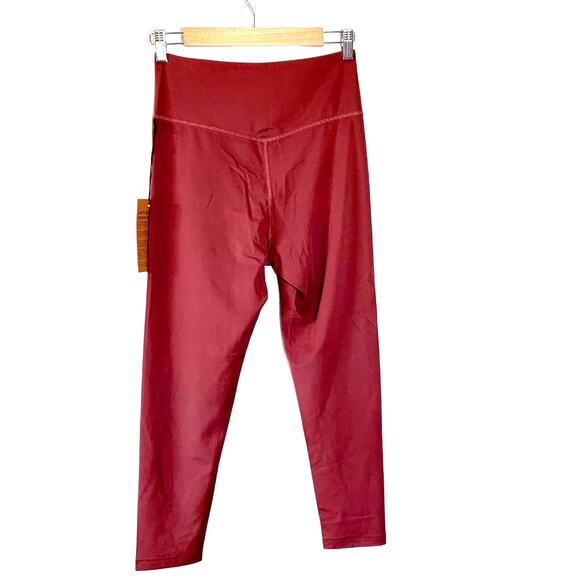 Girlfriend Collective NEW Float Ultralight 7/8 Legging Lightweight Fig Large - Picture 3 of 11